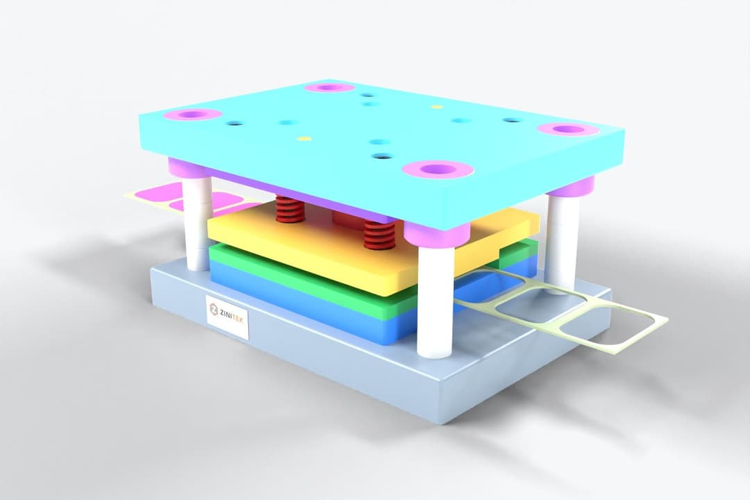 スプリングストリッパー付き 50 × 70 mm 抜き型 4