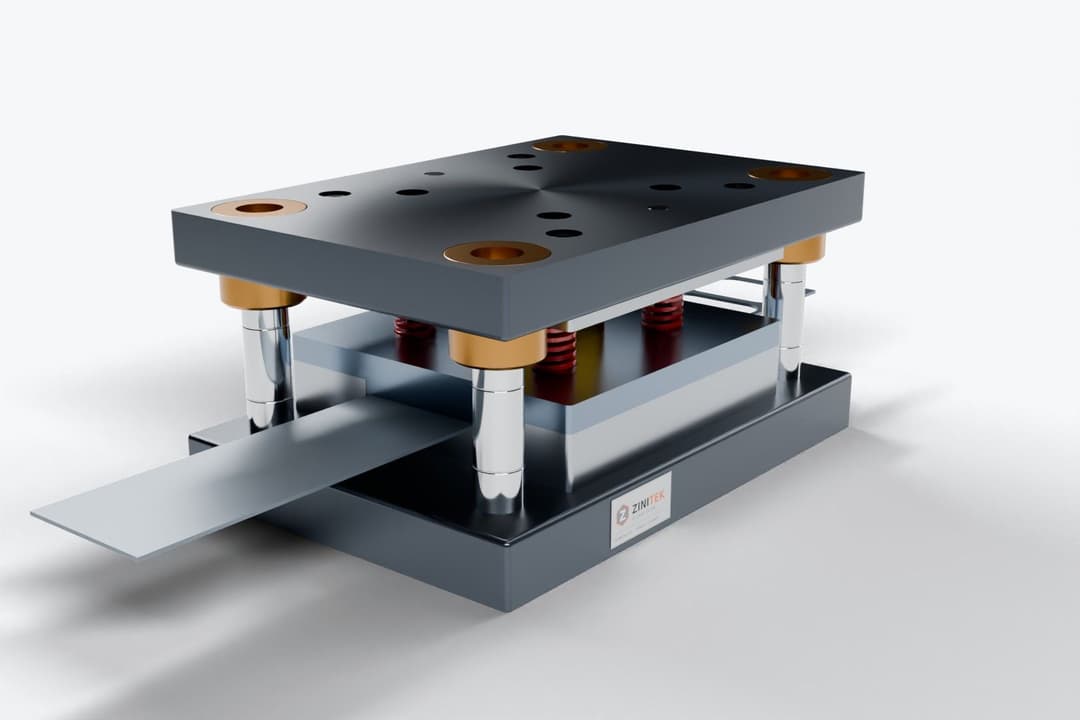 スプリングストリッパー付き 50 × 70 mm 抜き型 3
